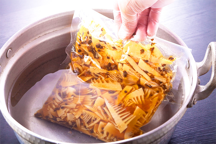 湯煎中のパック